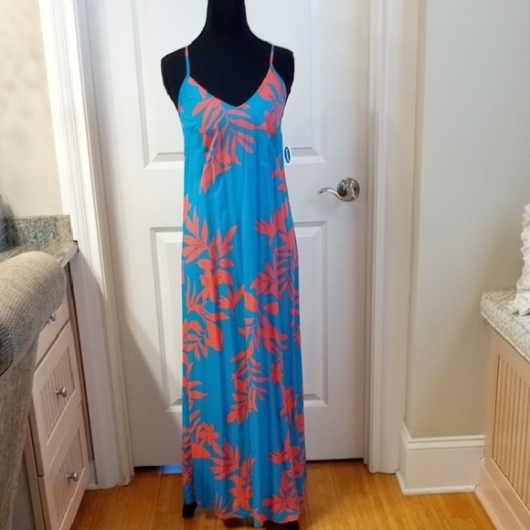 Old Navy Dresses & Skirts - Old Navy NWT Blue and Pink Floral Maxi Dress Size Small